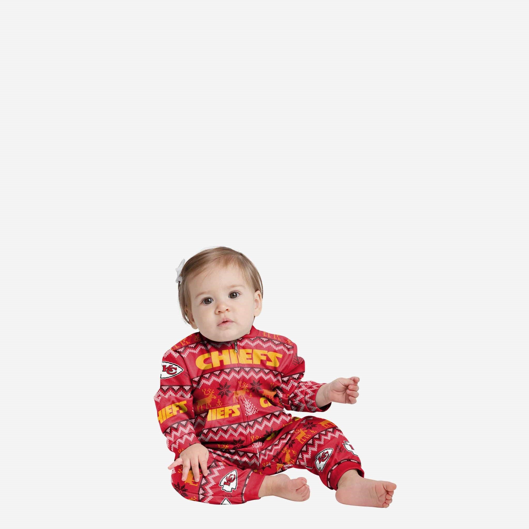 Outerstuff Kansas City Chiefs Newborn All Over Print Pajamas 21 / 3-6M