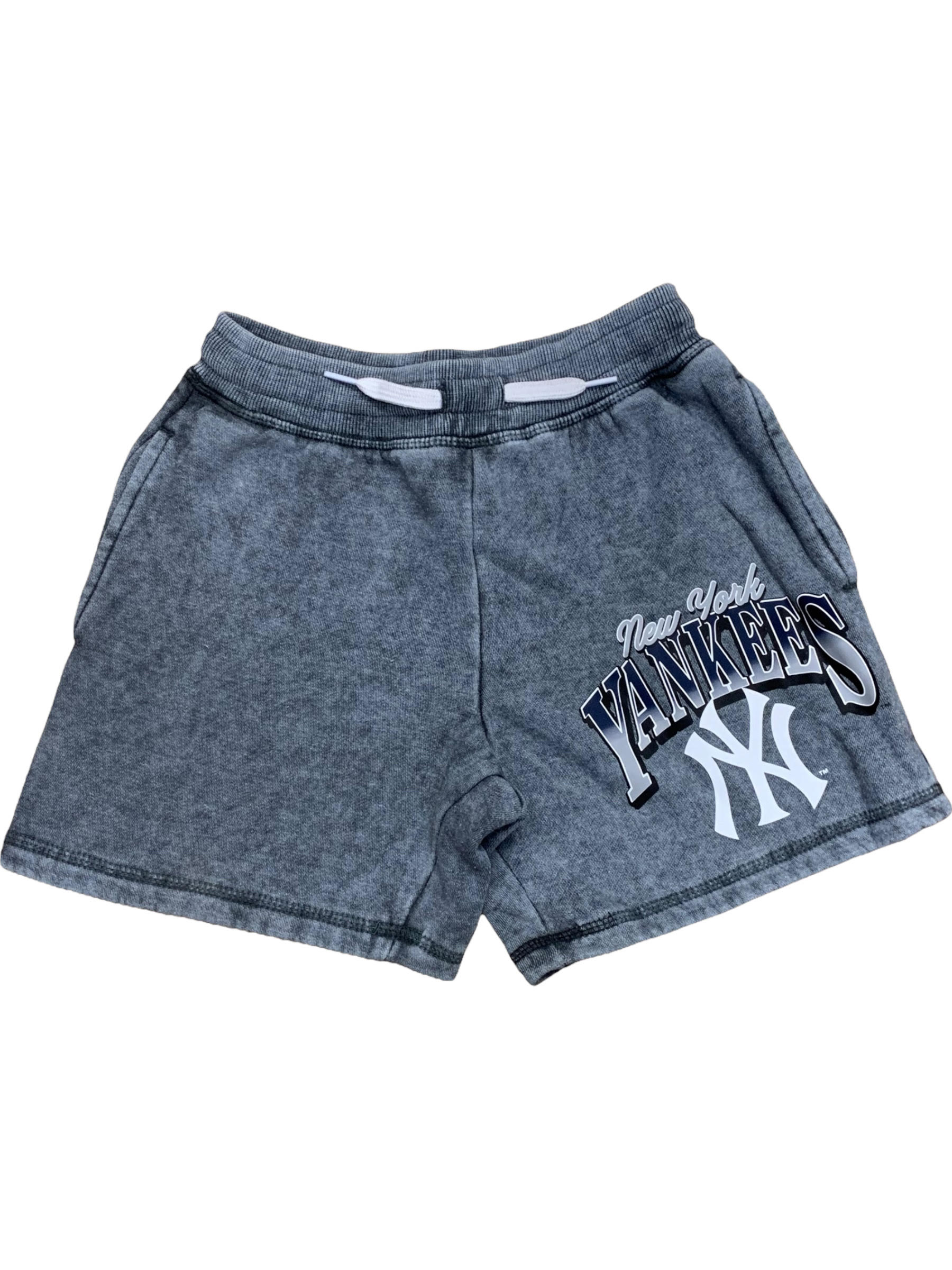Outerstuff New York Yankees Youth Highlights Shorts 22 / L