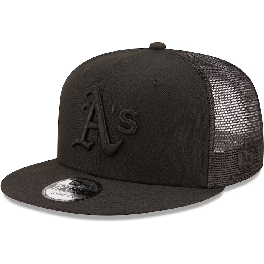 New Era Oakland A's Blackout 9FIFTY Trucker Mens Hat (Black)