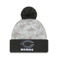 CHICAGO BEARS 2024 NFL SALUTE TO SERVICE CUFFED KNIT BEANIE WITH POM - ARTIC WHITE/GRAPHITE