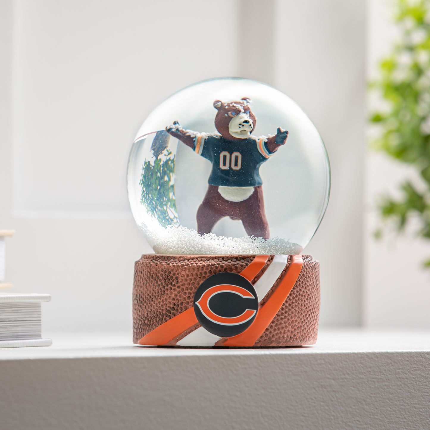 CHICAGO BEARS MASCOT WATER GLOBE