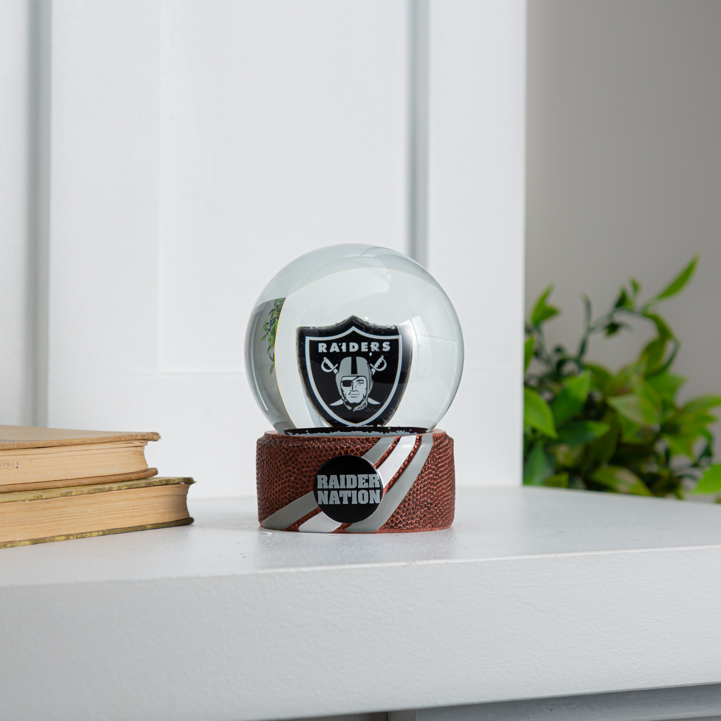 LAS VEGAS RAIDERS MASCOT WATER GLOBE