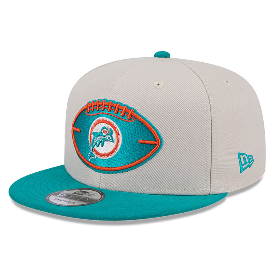 MIAMI DOLPHINS 2024 NFL SIDELINE HISTORIC 9FIFTY SNAPBACK HAT - STONE/AQUA