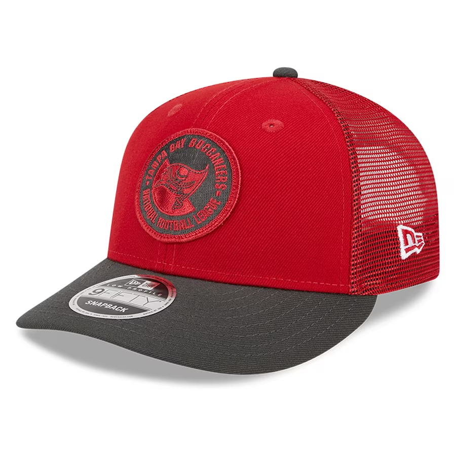 Men's New Era Red/Pewter Tampa Bay Buccaneers 2023 Sideline Low Profile 9FIFTY Snapback Hat
