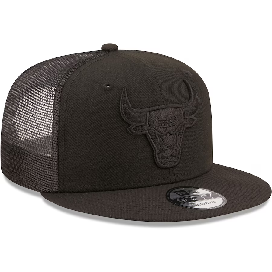 CHICAGO BULLS HOMBRE CLASSIC TRUCKER 9FIFTY SNAPBACK-NEGRO SOBRE NEGRO