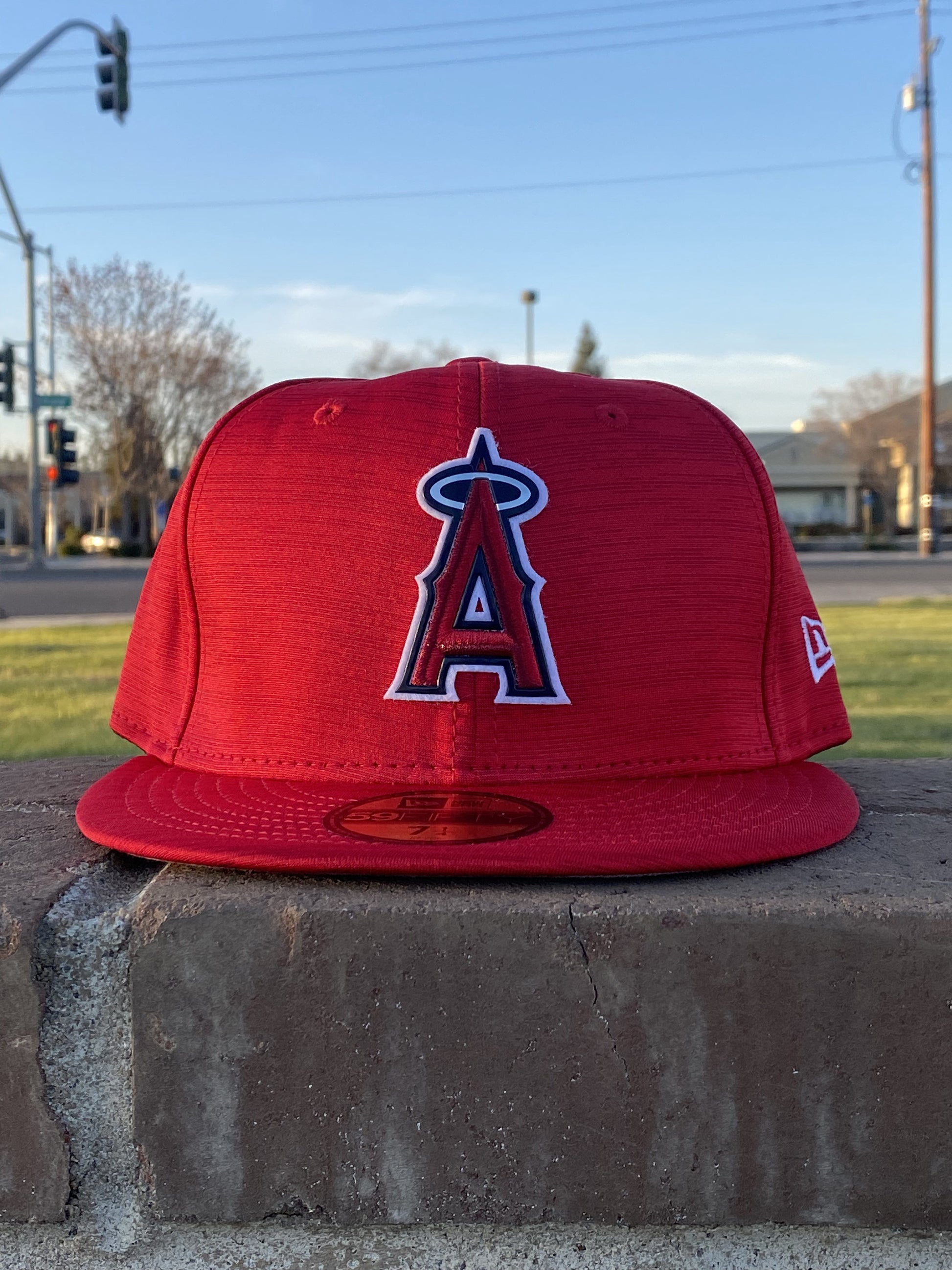 New Era 59FIFTY Los Angeles Angels Patch Pride Fitted Hat 7 5/8
