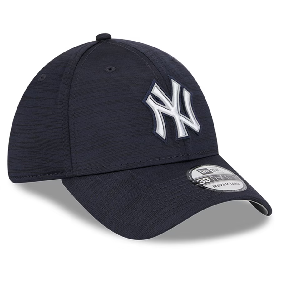 NEW YORK YANKEES MEN'S 2023 CLUBHOUSE 39THIRTY FLEX FIT HAT